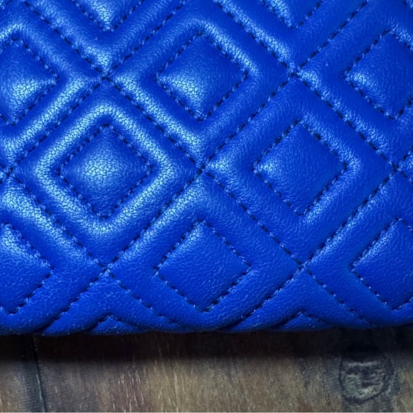 Tory Burch Fleming Soft Zip Continental Wallet in Blue - Picture 5 of 8